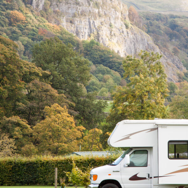caravan-pitch-yorkshire-dales-tents-holiday-three-peaks